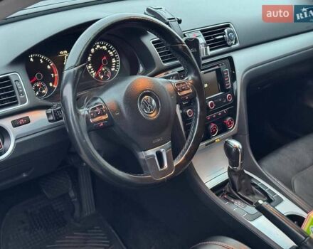 Серый Фольксваген Пассат, объемом двигателя 2.5 л и пробегом 236 тыс. км за 11800 $, фото 38 на Automoto.ua