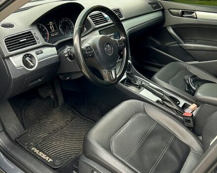 Сірий Фольксваген Пассат, об'ємом двигуна 2.5 л та пробігом 274 тис. км за 10000 $, фото 6 на Automoto.ua