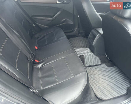 Серый Фольксваген Пассат, объемом двигателя 2.48 л и пробегом 209 тыс. км за 9100 $, фото 7 на Automoto.ua