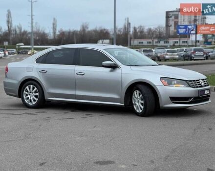 Серый Фольксваген Пассат, объемом двигателя 2.5 л и пробегом 236 тыс. км за 11800 $, фото 7 на Automoto.ua