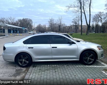 Сірий Фольксваген Пассат, об'ємом двигуна 2.5 л та пробігом 176 тис. км за 9500 $, фото 9 на Automoto.ua