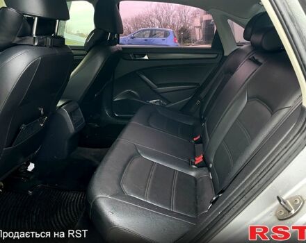 Сірий Фольксваген Пассат, об'ємом двигуна 2.5 л та пробігом 176 тис. км за 9500 $, фото 5 на Automoto.ua