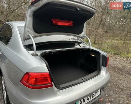 Сірий Фольксваген Пассат, об'ємом двигуна 1.8 л та пробігом 257 тис. км за 8999 $, фото 42 на Automoto.ua