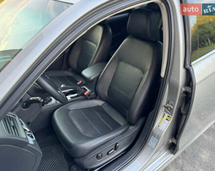 Серый Фольксваген Пассат, объемом двигателя 2.48 л и пробегом 222 тыс. км за 9500 $, фото 21 на Automoto.ua