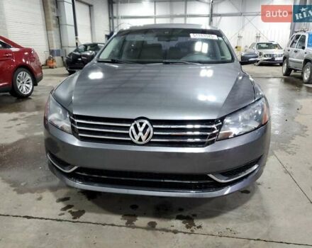 Серый Фольксваген Пассат, объемом двигателя 2 л и пробегом 144 тыс. км за 950 $, фото 4 на Automoto.ua