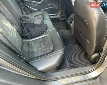 Серый Фольксваген Пассат, объемом двигателя 1.97 л и пробегом 247 тыс. км за 11600 $, фото 19 на Automoto.ua