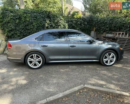 Серый Фольксваген Пассат, объемом двигателя 1.97 л и пробегом 247 тыс. км за 11600 $, фото 2 на Automoto.ua