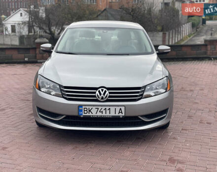 Серый Фольксваген Пассат, объемом двигателя 1.8 л и пробегом 165 тыс. км за 7999 $, фото 2 на Automoto.ua