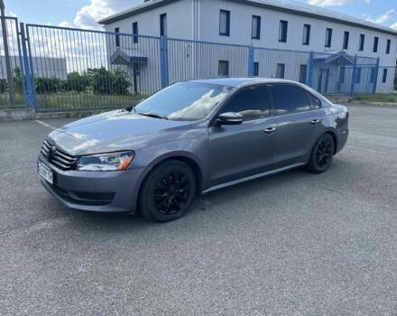 Серый Фольксваген Пассат, объемом двигателя 2.5 л и пробегом 165 тыс. км за 10700 $, фото 5 на Automoto.ua