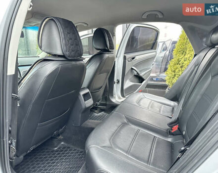 Серый Фольксваген Пассат, объемом двигателя 2.48 л и пробегом 187 тыс. км за 9800 $, фото 15 на Automoto.ua