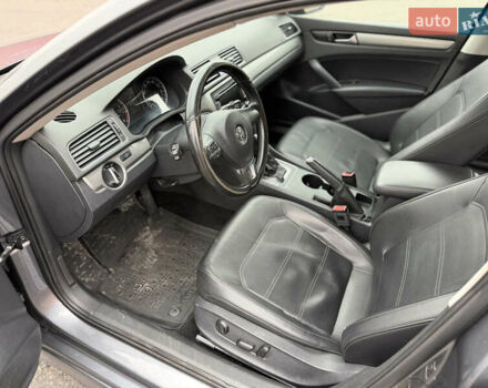 Серый Фольксваген Пассат, объемом двигателя 1.8 л и пробегом 210 тыс. км за 8300 $, фото 7 на Automoto.ua