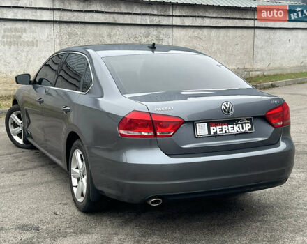 Сірий Фольксваген Пассат, об'ємом двигуна 1.97 л та пробігом 177 тис. км за 11800 $, фото 3 на Automoto.ua