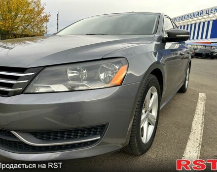 Сірий Фольксваген Пассат, об'ємом двигуна 2.5 л та пробігом 274 тис. км за 10000 $, фото 5 на Automoto.ua