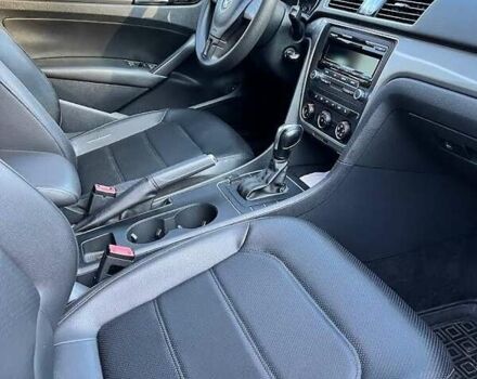 Серый Фольксваген Пассат, объемом двигателя 2.48 л и пробегом 140 тыс. км за 11700 $, фото 4 на Automoto.ua