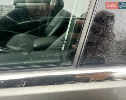 Сірий Фольксваген Пассат, об'ємом двигуна 1.8 л та пробігом 147 тис. км за 10000 $, фото 14 на Automoto.ua