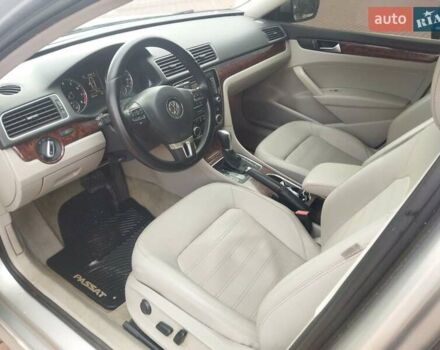 Серый Фольксваген Пассат, объемом двигателя 2.5 л и пробегом 286 тыс. км за 8999 $, фото 18 на Automoto.ua