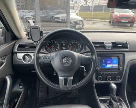 Сірий Фольксваген Пассат, об'ємом двигуна 2.5 л та пробігом 297 тис. км за 9990 $, фото 13 на Automoto.ua