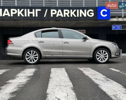 Серый Фольксваген Пассат, объемом двигателя 1.8 л и пробегом 145 тыс. км за 12990 $, фото 14 на Automoto.ua