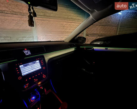 Серый Фольксваген Пассат, объемом двигателя 2.5 л и пробегом 216 тыс. км за 9800 $, фото 20 на Automoto.ua