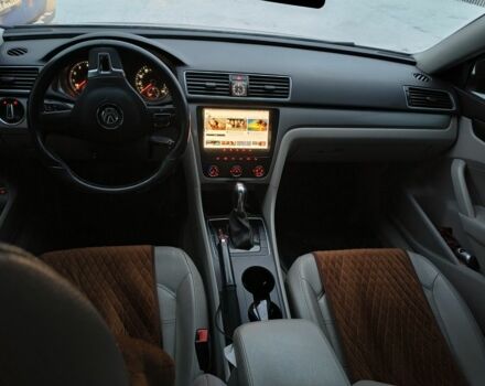 Сірий Фольксваген Пассат, об'ємом двигуна 2.5 л та пробігом 180 тис. км за 245 $, фото 4 на Automoto.ua