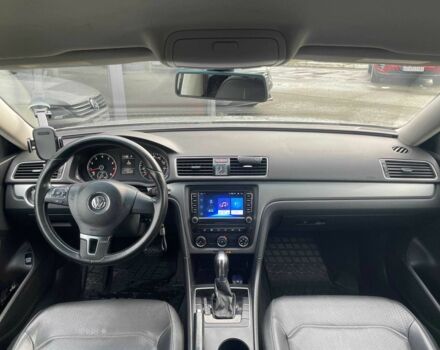 Сірий Фольксваген Пассат, об'ємом двигуна 2.5 л та пробігом 297 тис. км за 9990 $, фото 12 на Automoto.ua