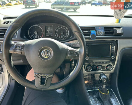 Серый Фольксваген Пассат, объемом двигателя 2 л и пробегом 160 тыс. км за 13700 $, фото 27 на Automoto.ua