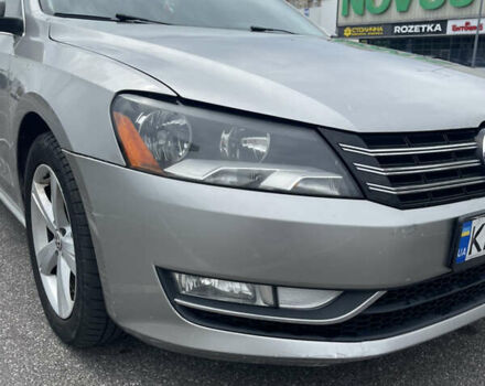 Сірий Фольксваген Пассат, об'ємом двигуна 2.5 л та пробігом 196 тис. км за 10500 $, фото 30 на Automoto.ua