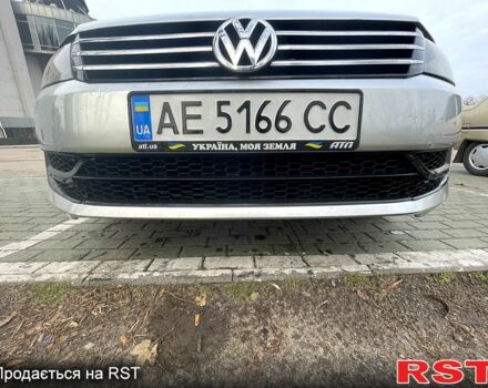 Сірий Фольксваген Пассат, об'ємом двигуна 2.5 л та пробігом 176 тис. км за 9500 $, фото 10 на Automoto.ua