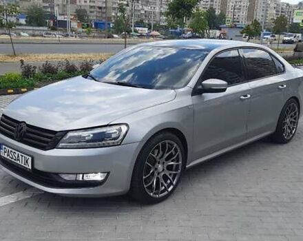 Серый Фольксваген Пассат, объемом двигателя 2.5 л и пробегом 219 тыс. км за 12000 $, фото 11 на Automoto.ua