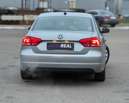 Сірий Фольксваген Пассат, об'ємом двигуна 2.5 л та пробігом 236 тис. км за 11800 $, фото 7 на Automoto.ua