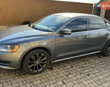 Серый Фольксваген Пассат, объемом двигателя 2.5 л и пробегом 282 тыс. км за 8700 $, фото 2 на Automoto.ua