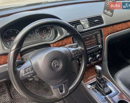 Сірий Фольксваген Пассат, об'ємом двигуна 2 л та пробігом 237 тис. км за 13000 $, фото 9 на Automoto.ua