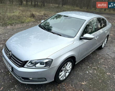 Сірий Фольксваген Пассат, об'ємом двигуна 1.8 л та пробігом 257 тис. км за 8999 $, фото 4 на Automoto.ua