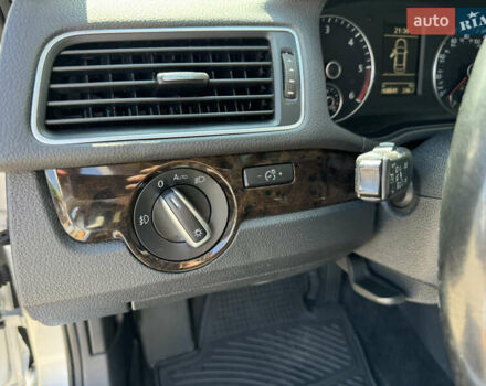 Сірий Фольксваген Пассат, об'ємом двигуна 2 л та пробігом 268 тис. км за 11500 $, фото 27 на Automoto.ua