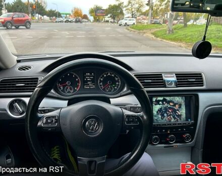 Сірий Фольксваген Пассат, об'ємом двигуна 2.5 л та пробігом 274 тис. км за 10000 $, фото 8 на Automoto.ua