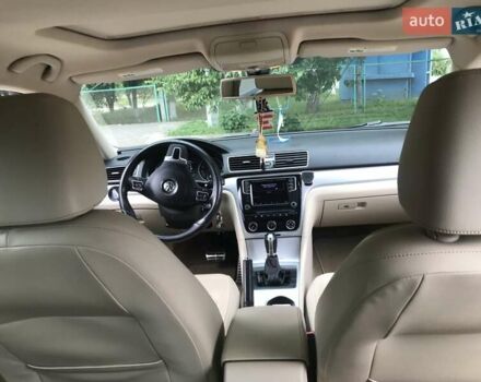 Серый Фольксваген Пассат, объемом двигателя 2.48 л и пробегом 278 тыс. км за 10000 $, фото 11 на Automoto.ua