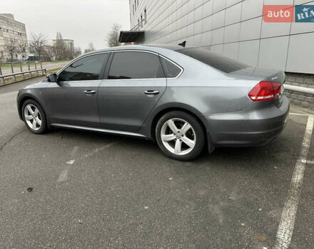Сірий Фольксваген Пассат, об'ємом двигуна 2.5 л та пробігом 221 тис. км за 9800 $, фото 3 на Automoto.ua
