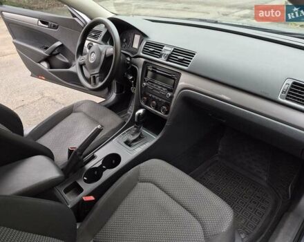 Серый Фольксваген Пассат, объемом двигателя 1.8 л и пробегом 161 тыс. км за 10700 $, фото 7 на Automoto.ua