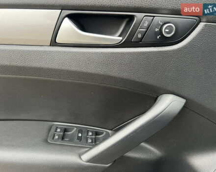 Сірий Фольксваген Пассат, об'ємом двигуна 1.97 л та пробігом 177 тис. км за 11800 $, фото 8 на Automoto.ua