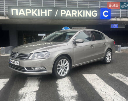 Серый Фольксваген Пассат, объемом двигателя 1.8 л и пробегом 145 тыс. км за 12990 $, фото 16 на Automoto.ua