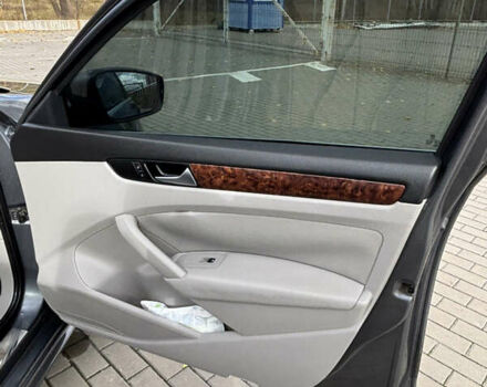 Серый Фольксваген Пассат, объемом двигателя 2 л и пробегом 229 тыс. км за 11800 $, фото 11 на Automoto.ua