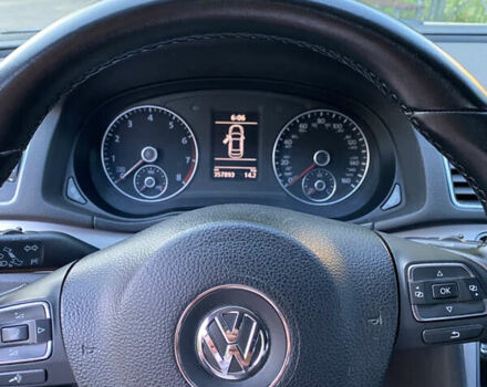 Сірий Фольксваген Пассат, об'ємом двигуна 2.5 л та пробігом 357 тис. км за 11500 $, фото 8 на Automoto.ua