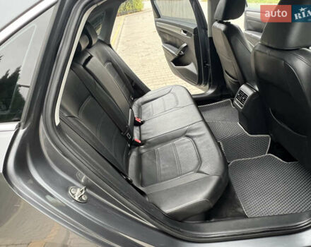 Сірий Фольксваген Пассат, об'ємом двигуна 2.5 л та пробігом 210 тис. км за 9700 $, фото 43 на Automoto.ua