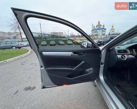 Серый Фольксваген Пассат, объемом двигателя 2.5 л и пробегом 236 тыс. км за 11800 $, фото 17 на Automoto.ua