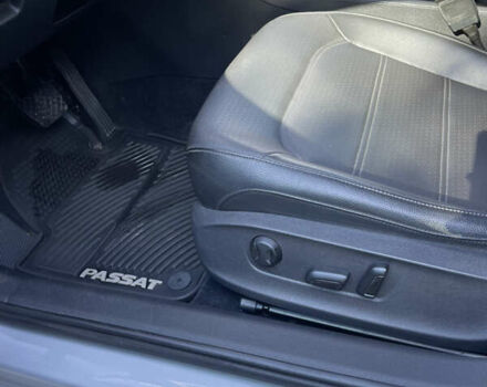 Серый Фольксваген Пассат, объемом двигателя 2.5 л и пробегом 179 тыс. км за 11300 $, фото 13 на Automoto.ua