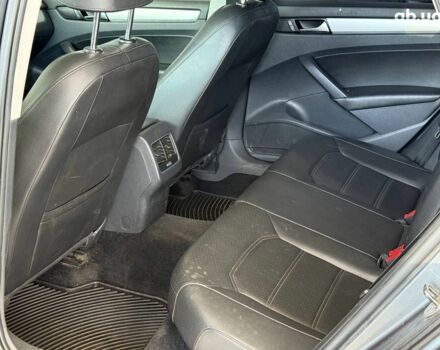 Серый Фольксваген Пассат, объемом двигателя 2.5 л и пробегом 217 тыс. км за 10640 $, фото 13 на Automoto.ua