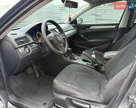 Серый Фольксваген Пассат, объемом двигателя 2.48 л и пробегом 270 тыс. км за 8800 $, фото 18 на Automoto.ua