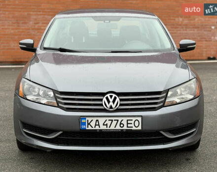 Серый Фольксваген Пассат, объемом двигателя 1.8 л и пробегом 210 тыс. км за 8300 $, фото 1 на Automoto.ua
