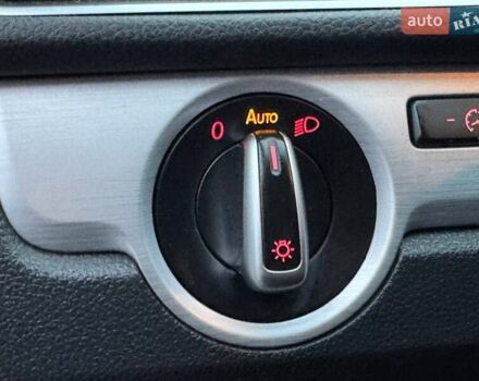 Серый Фольксваген Пассат, объемом двигателя 2.5 л и пробегом 236 тыс. км за 11800 $, фото 25 на Automoto.ua