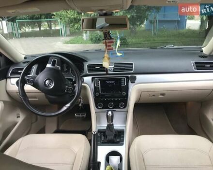 Серый Фольксваген Пассат, объемом двигателя 2.48 л и пробегом 278 тыс. км за 10000 $, фото 10 на Automoto.ua